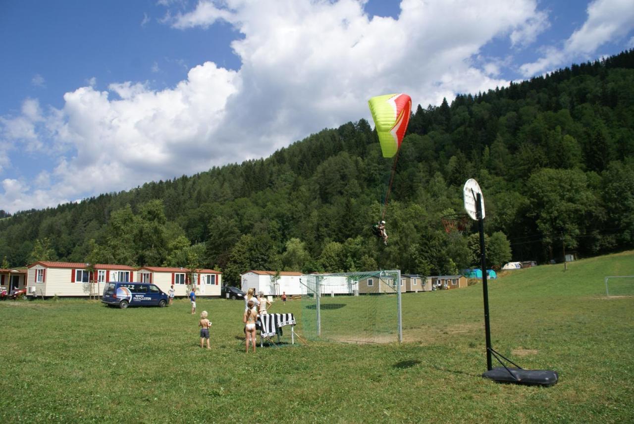 Happy Camp Mobile Homes In Bella Austria 4*