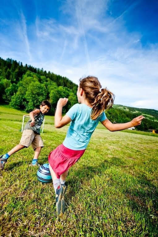 Happy Camp Mobile Homes In Bella Austria Campsite 4*
